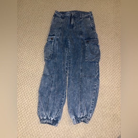 FUTURE COLLECTIVE Kahlana Barfield Brown midrise cargo jeans SIZE: 2 - Picture 3 of 8